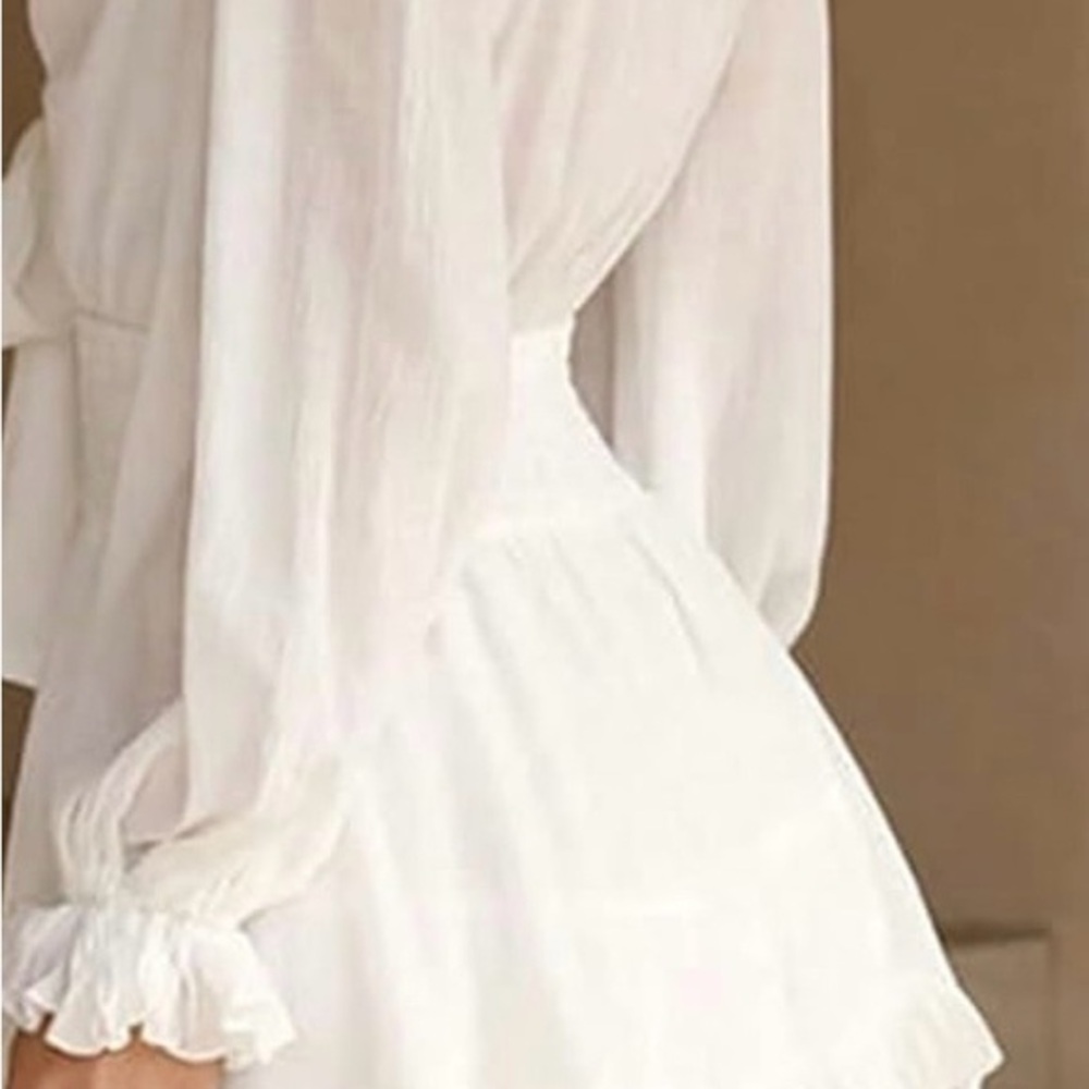 Simple White Long Sleeve Dress
